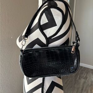 Black Crocodile Pattern Shoulder Bag